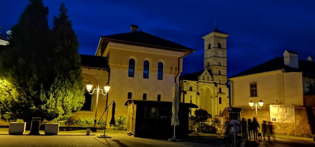 Alba Iulia - Apartament In Inima Transilvaniei Esterno foto